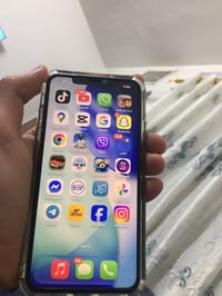 آيفون ١١ برو ماكس • ٢٥٦ • فيس ايدي شغال