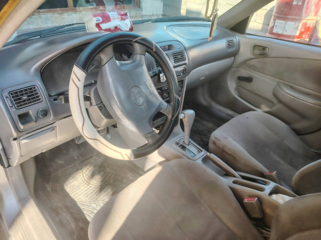 كورلا للبيع موديل 2001 رقم بغداد الأماني الاستفسار على هذه الرقم ***********
