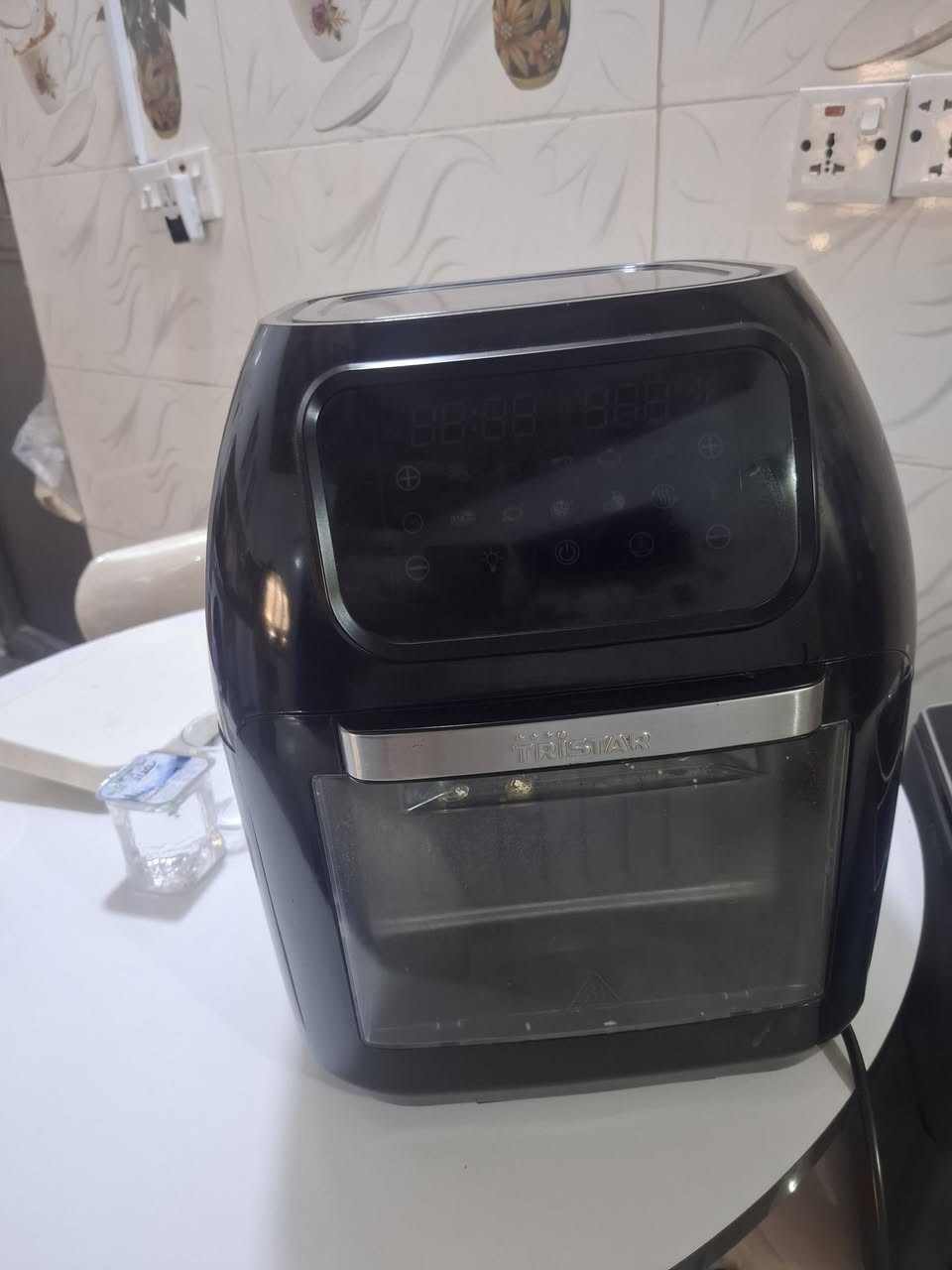 السلام عليكم عندي هذه الغراض للبيع ميز طعام اربع كراسي ب ٨٠  وقلايه هي قلايه هي اوفن جديده ب ٥٠ وقلايه هوائيه بيها خلل بالدكم ب ٥٠ وبيهن مجال


**إذا كنت صاحب هذا الإعلان وتريد حذفه لأي سبب، رجاءا أرسل رسالة إلى الدعم الفني**