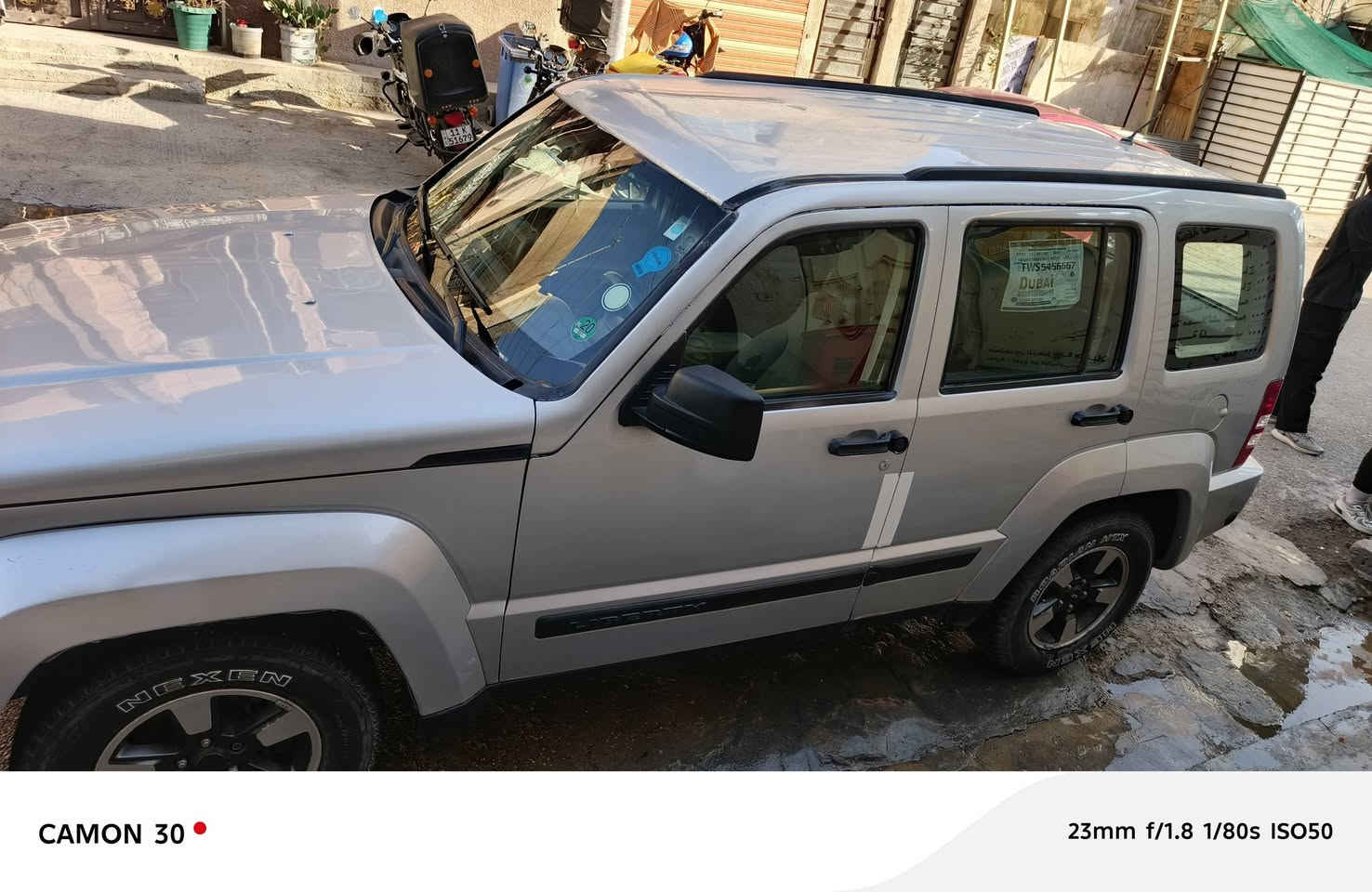 جيب لبرتي ٢٠٠٨ رقم بغداد سنويه ٢٠٣٠ نضيفه مابيهه كل نقص مثل ماموضح بلصوره السعر ٨٣ 
***********
