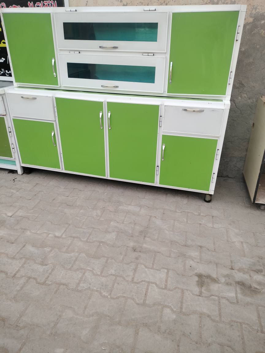 كاونتر تزكام ٢ متر وسنك متر و٦٠  كلش نضيف مابي اي ضرر  ديوانيه .الاسكان .مقابل المعهد التقني ***********
