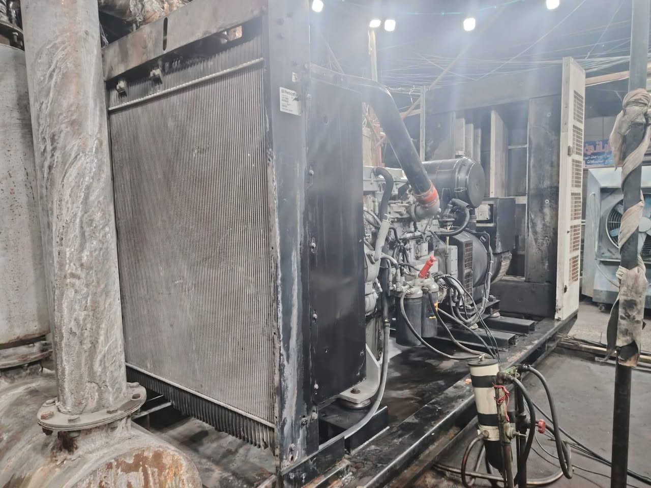 ‬‏ السلام عليكم شباب مولد بيركس 2200 بيها خيط بخار وعلى الحمل يعني تجيه وشوف الحمل‏‪***********‬‏ السعر 120
