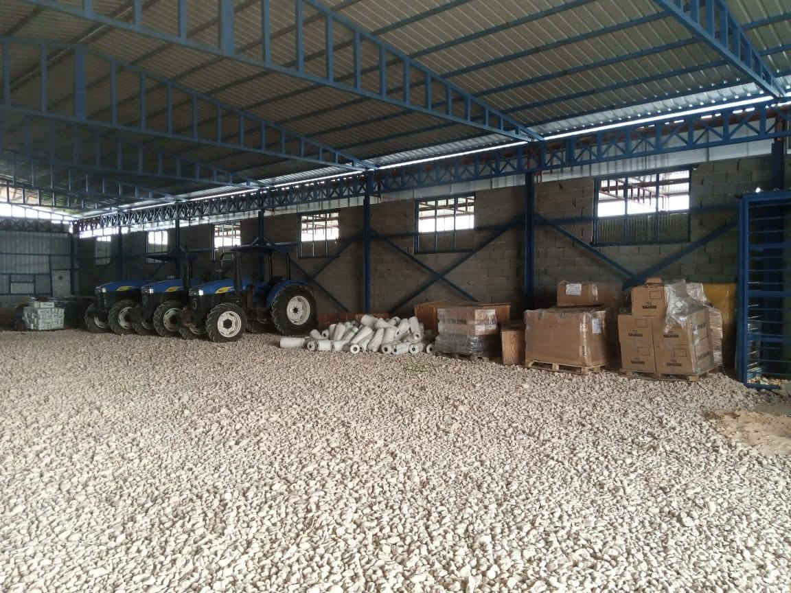 للأجار او البيع مخزن وجملون
طول جملون40م+ عرض 16م )

+عرض المخزن 8+الطول 40

موجود غرفة مكتب

 موجود كهرباء ماء    *********** 

حمامات أيضاً. اتصال *********** 

المكان الحله الخط السريع الدولي قرب مطعم ومحطة جنة الفرات +وا تقاطع جبله صويره
