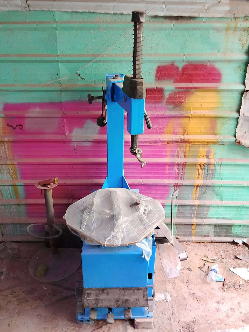 خالعه مستعمله للبيع ***********  بغداد
