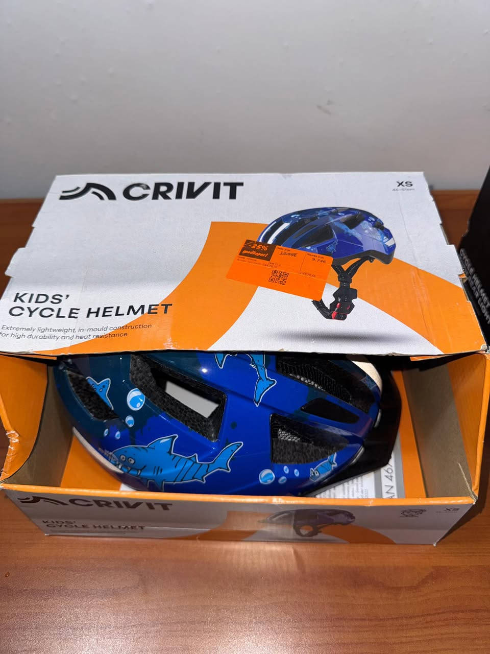 خوذه CRIVIT الأصلية - أمان وشياكة بقطعة واحدة! 🚴✨"
• ضوء خلفي مدمج 🚨
• احجام مختلفه
• تصميم In-mold متين خفيف الوزن.
4 قطع فقط مثل ماموضح بلصور 
50مع التوصيل 
***********
