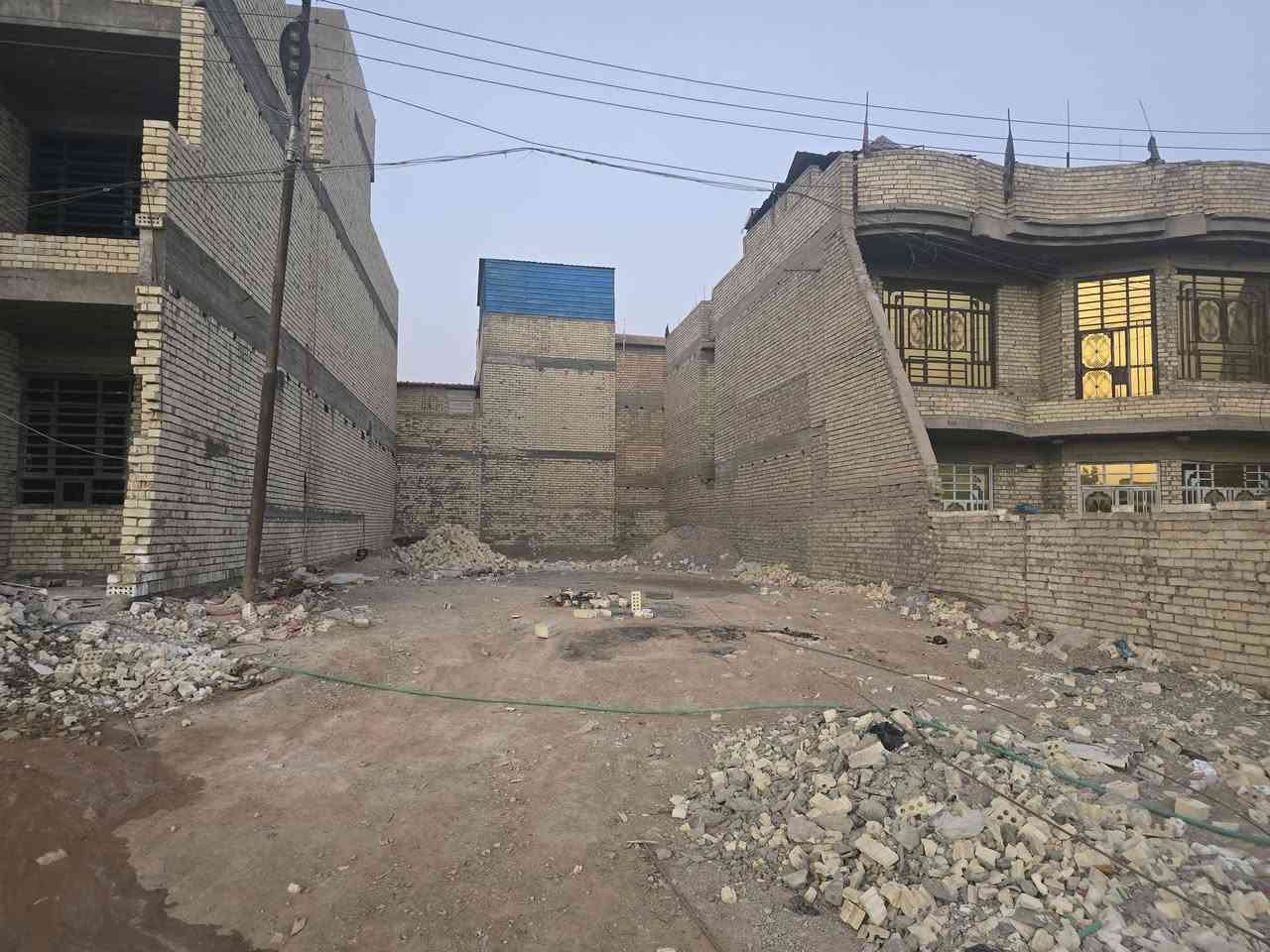 اللهم صل على محمد وآل محمد قطعه البيع بلديات غريبه على سوك الميت تجاريه على الشارع العام ٢٠٠ متر وتشجير ٦٠٠ متر السعر ٣١٥ وبيه مجال الي يحب يتصل على الرقم ***********
