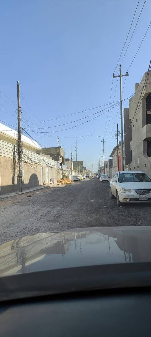عرصة 100 متر مربع مصبوبة خريطة كاملة مقابيل العسكري للبيع قريبه على شارع الصب عامود 253 قريبة من الشارع
***********
