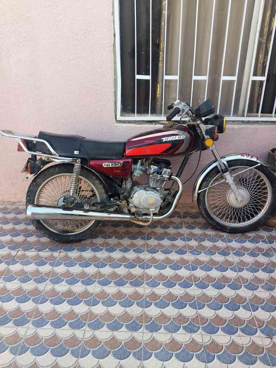 تايكر 2021 دراجه كلك دراجه نضافه خير من الله مكاني حله حي العسكري شارع المكاتب السعر 325وبيه مجال حك الجيه الي يريد هذا رقمي ***********
