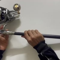 سناره صيد مع ماكنه كامله حجم 9000 كلش ضخمه وقويه قبضه السناره فايبر كا...