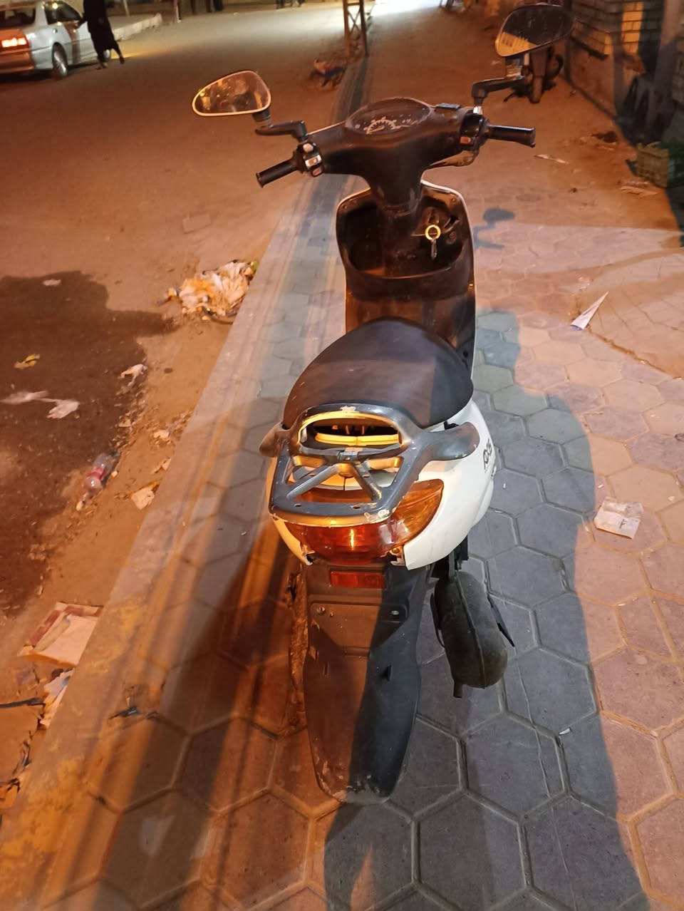 دراجه لكزس نظافه 90% كامل مواصفات كل نقص ما بيها مكاني ناصريه الشهداء ***********
