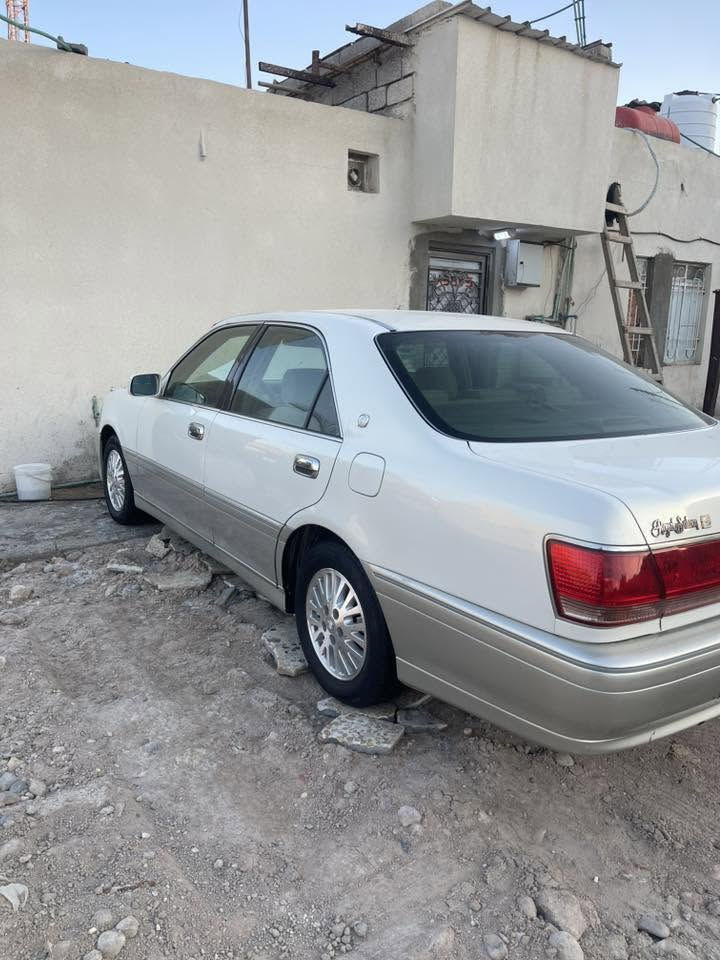 السلام عليكم
ملكه 2003 

السياره حاويه بيهه شرحه باب السايق فقط

ديفور الجبير

جاهزه للاخير 

اصل كرستال 

تخم تاير حداده

متومه انكليزي وسنويه عاج

للبيع فقط

***********

البصره
