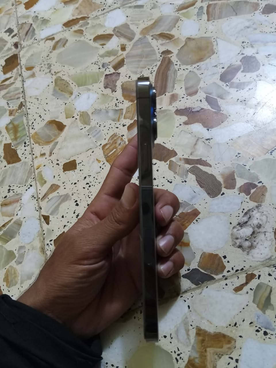 ايفون 13 برو ماكس ذاكره 256 بطارية 80 جهاز أمريكي مامفتوح بي برغي السعر 750 وبي مجال قليل للاستفسار الاتصال على الرقم ***********

