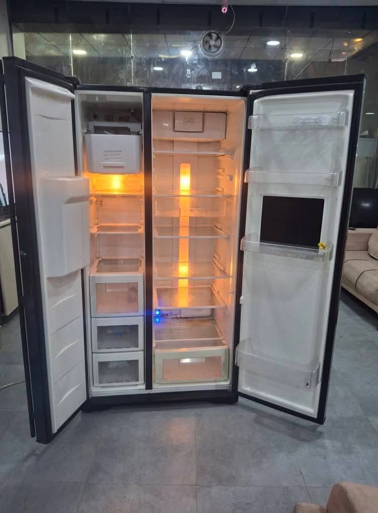 السلام عليكم ثلاجه ومجمدة بابين ٢٨قدم بيكو فول نظافه واصل للمنزل داخل أربيل مع ضمان اسبوع رقم تواصل وتساب ***********
