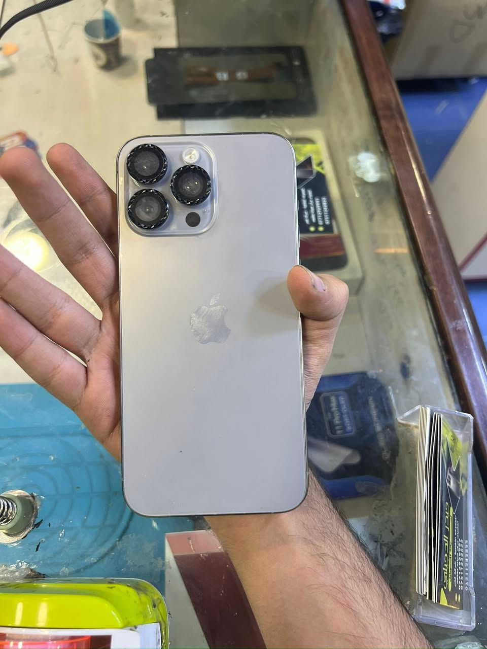 ايفون 15 برو ماكس مقفول ايكلود وكسر شاشه 
مع كارتونه سعره 260


**إذا كنت صاحب هذا الإعلان وتريد حذفه لأي سبب، رجاءا أرسل رسالة إلى الدعم الفني**