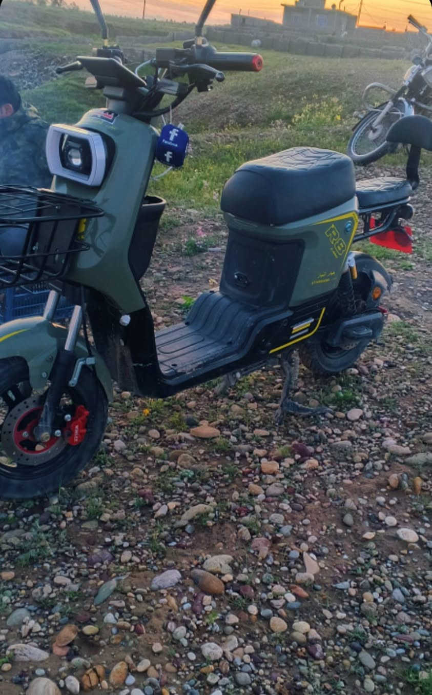 السلام عليكم
بايسكل شحن للبيعR8
موديل 2026
السرعة 109
4تبديلات نشاط فول 
بطاريات دبل 5كبار شركة ولي 32انبير ع فحص جدد 
تشغيل ع بصمه وصويچ 
لايت عالي ناصي رباعي شغال 
اللون مميز 
السعر700وبي مجال قليل 
يرهم مراوس ابستوته
رقم الهاتف ***********
