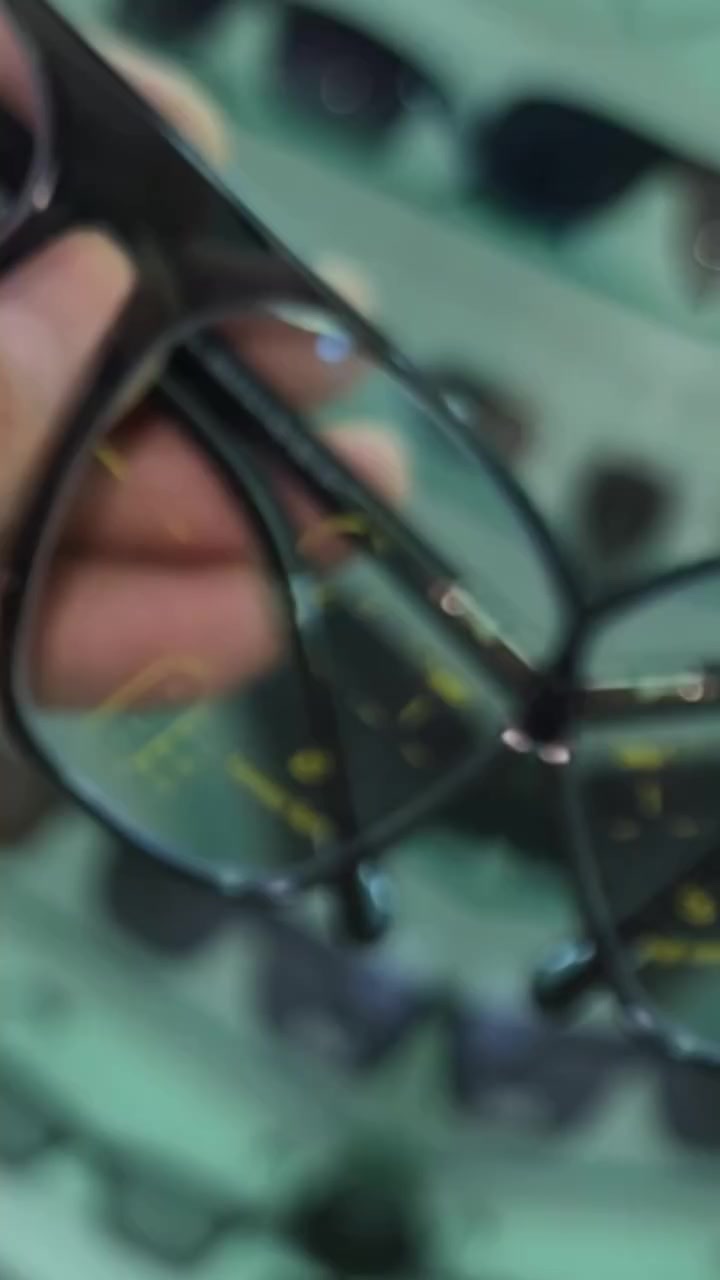 #مصطفي_فتحي_للبصريات دايما معاك لراحه عينيك 😍😎
01111995224
عناوين الفروع :
📍السوق السياحي خلف مدرسه الكاثوليك  بجوار صيدليه السد العالي
📍 طريق السادات-الرضوان امام مركز الفرقان و دار العيون 
📍 نهاية شارع المطار ناصيه سوق الخميس


**إذا كنت صاحب هذا الإعلان وتريد حذفه لأي سبب، رجاءا أرسل رسالة إلى الدعم الفني**