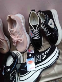 جديد • تصفية محل • مقاس ٤١ و٤٠