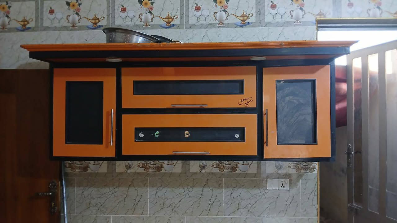 اللبيع صاحب الغراض ***********
