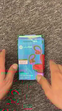 سماعات • ماركة عالمية • شباب