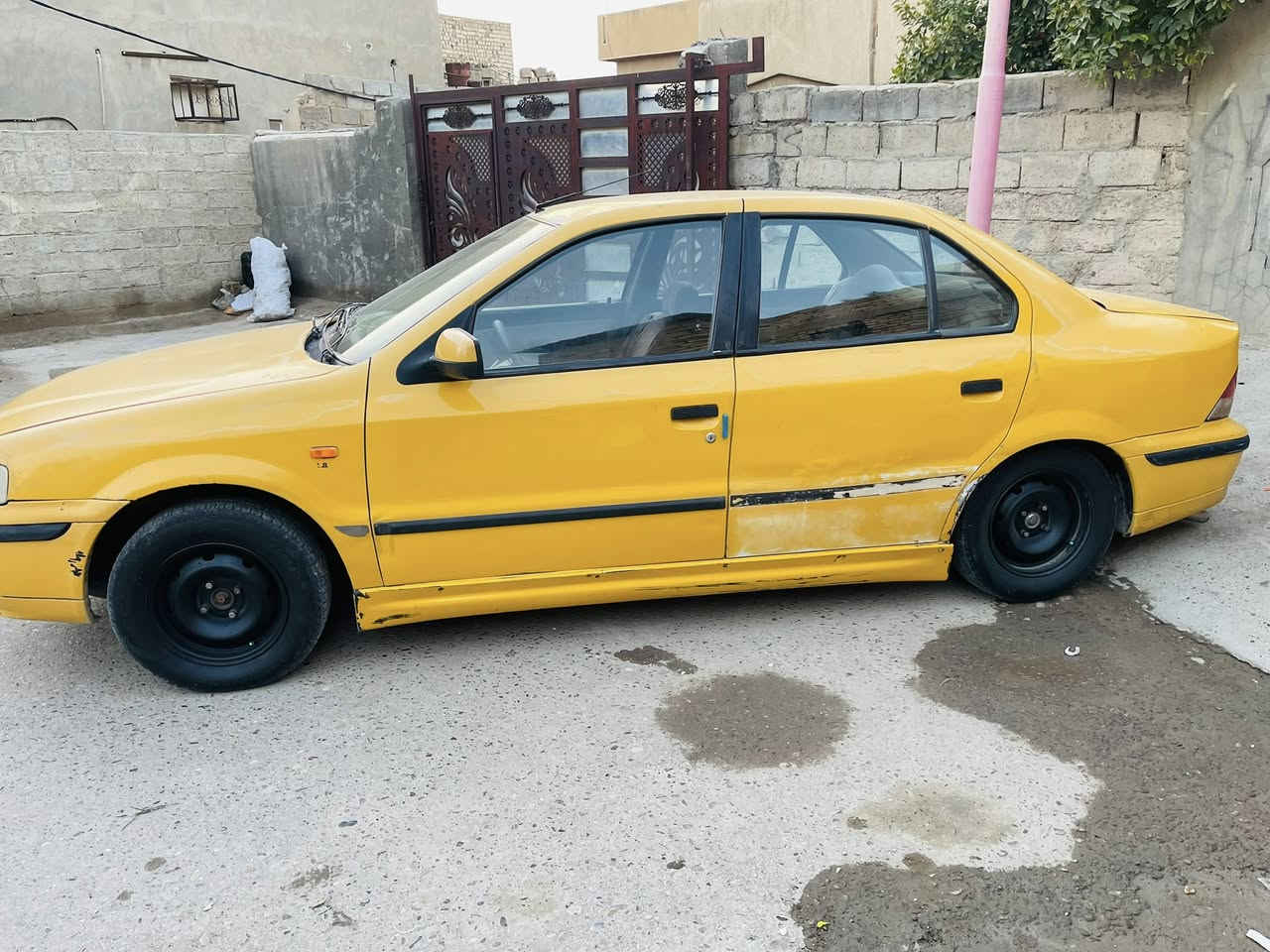 سلام عليكم سمند موديل 10
لا صبق لا تبديل بس بل باب وره ضربه زقيه 
مكينه كير جديده تبريد شغال السعر ٣٥ بيع مجال بسيط 
***********وتساب موجود سياره حلوه
