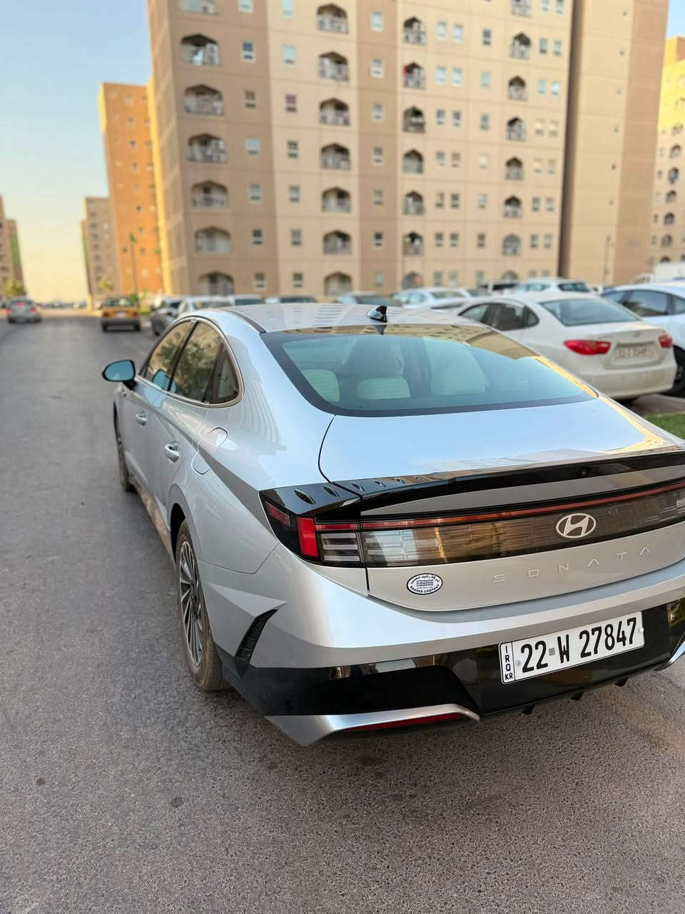 السلام عليكم
سوناتا 2025الشكل الجديد hybrid

حادثها حافه بنيد صفحه اليمنه وحافه جاملغ

رقم اربيل دخول جديد قبل يومين اترقمت

بدون ايرباك شرط

مواصفات  

شفتات استيرن

التفويله تمشي 1000Km

شحن واير ليس

جنطة ليزر فتح تلقائي

شاشه متصله 

كامره دواره

تبريد لمس 

اوتو هولد  هندبريك بصمه 

ثلاثه انظمه قياده 

انارة داخلية متغيرة

كشن كهرباء 

لد امامي وخلفي 

كشن تدفئه

بصمه ابواب وبصمه تشغيل 

تشغيل عن بعد 

مكينه 2000هايبرد(بانزين + كهرباء)

كير تعليك 8نمر

ماشية 16الف ميل 

تحديد مسار 

رادارات امامي وجانبي

بعد بيها مواصفات

ولسياره جديده بمعنى الكلمه مال جني

مكان السياره بغداد زيونه

السعر 193$$$$وبيها مجال بسيط 

 للاستفسار***********
