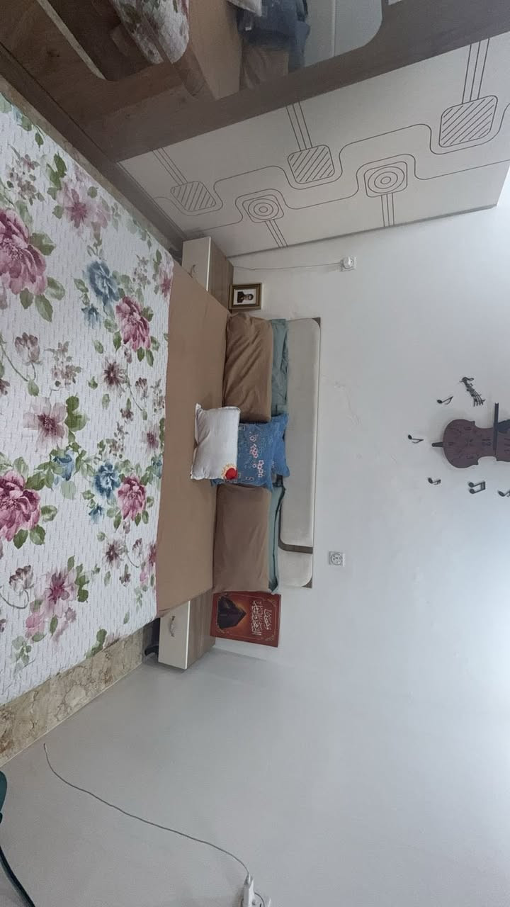 غرفه نوم بدوون كنتور
جربايه نفرين وميزتواليت ومرايه وكومديات اثنين سعرهن 200
ميز بلازما 75
مع طبلات هديه


**إذا كنت صاحب هذا الإعلان وتريد حذفه لأي سبب، رجاءا أرسل رسالة إلى الدعم الفني**