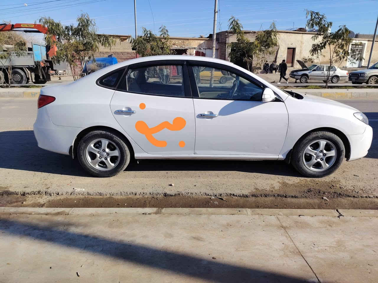 هونداي النترا ٢٠١١  رقم أربيل. سياره نظيفة وجاهزه بيها باب الخلف النفر صبغ وشويه جوا قبغ البانزين محرك وكير شرط سنوية وهزه جديد السعر ١٢٥$ عنوان موصل الايسر ***********
