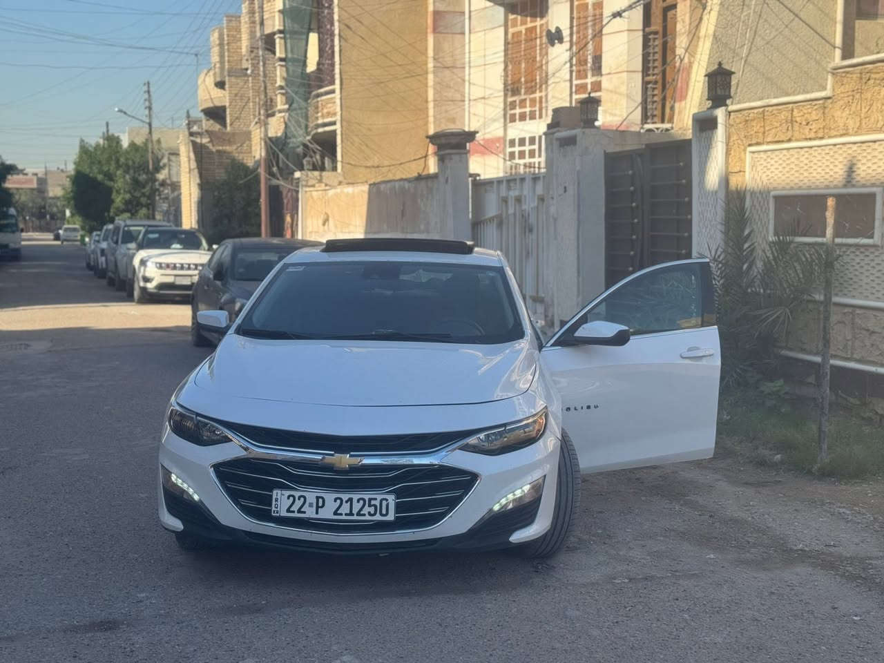 السلام عليكم .. شوفر ماليبو 2024 فول ماشية 15 الف فقط سياره خير من الله كلش حلوه بيها  ثلاث قطع صبغ بابين وجاملغ امامي رقم الشاصي : 1G1ZD5ST5RF134845 السعر 137 وبي مجال للشراي مكاني بغداد المنصور للأستفسار ***********
