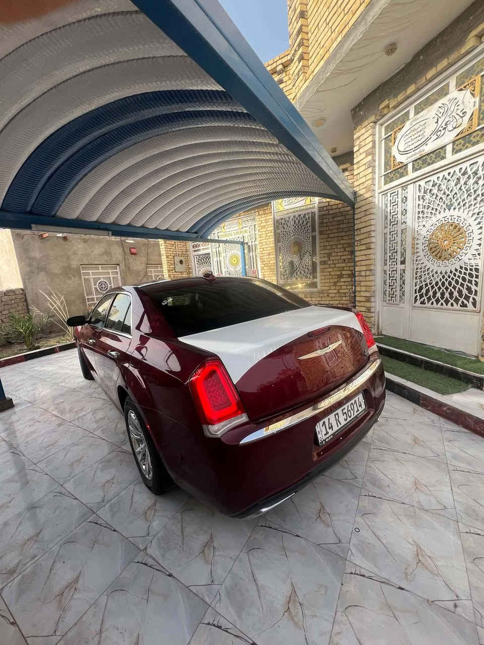 سلام عليكم اوباما 300C البيع او مراوس
موديل 16/23 
الضرر جاملغ وبنيد 
ماشيه 115mi.
الموصفات.. 
¹خزن ميموري 
²تحكمات ستيرن كهرباء 
³كشنات كهرباء+جلد 
³تدفئه ستيرن 
⁴برده خلفيه 
⁵بنوراما قطعتين 
⁶تشغيل عن بعد 
⁷بصمت فتحت ابواب عدد 2
⁸منفذABS
سياره ما ناقصه برغي 
حداديه تبريد مكينه كير كفاله 
ويل مكسيكي تجاري  المعه القويه 
المكان ناصريه الفهود 
السعر 170وبيه مجال 
التصالل ***********/***********
