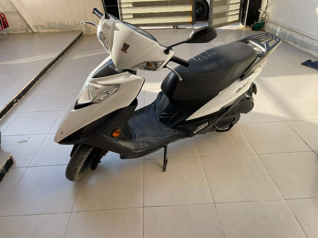 السلام عليكم
ماطور رص هاوجي نظيف 

مع رقم كامل 

سعره 950$


**إذا كنت صاحب هذا الإعلان وتريد حذفه لأي سبب، رجاءا أرسل رسالة إلى الدعم الفني**