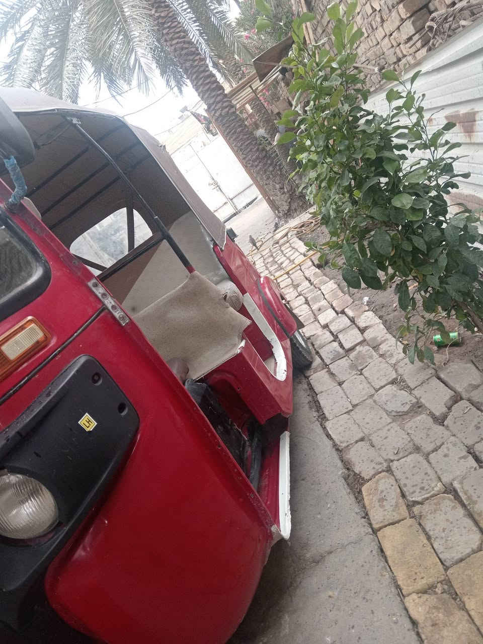 تكتك مديل 20 رقم للبيع مفتوحه مبدل بستم وبيها ضربه معمره مكفوله من الخياس مكان ميسان اتصل *********** سعر ٦ وربع وبيها مجال
