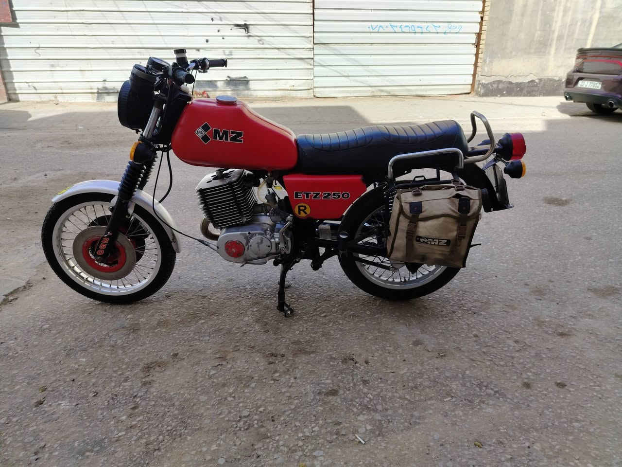 السلام عليكم ماطور للبيع سايز 3 ع الفتح سنويه ورقم بدون راعي لحيم جوه الكشن صفحه وحده الماطور نضيف وجاهز الشراي يجي خاص او يخابر ***********
