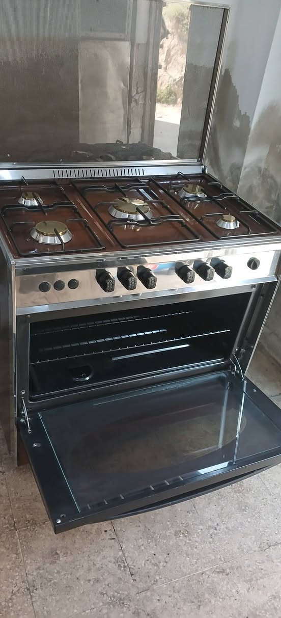 غازات يونيفرسل ٩٠سم
لون بني بورسلان ٩٠سم 
الغاز ما شاءلله عليه 
0785348238
رقم الهاتف
السعر 120


**إذا كنت صاحب هذا الإعلان وتريد حذفه لأي سبب، رجاءا أرسل رسالة إلى الدعم الفني**