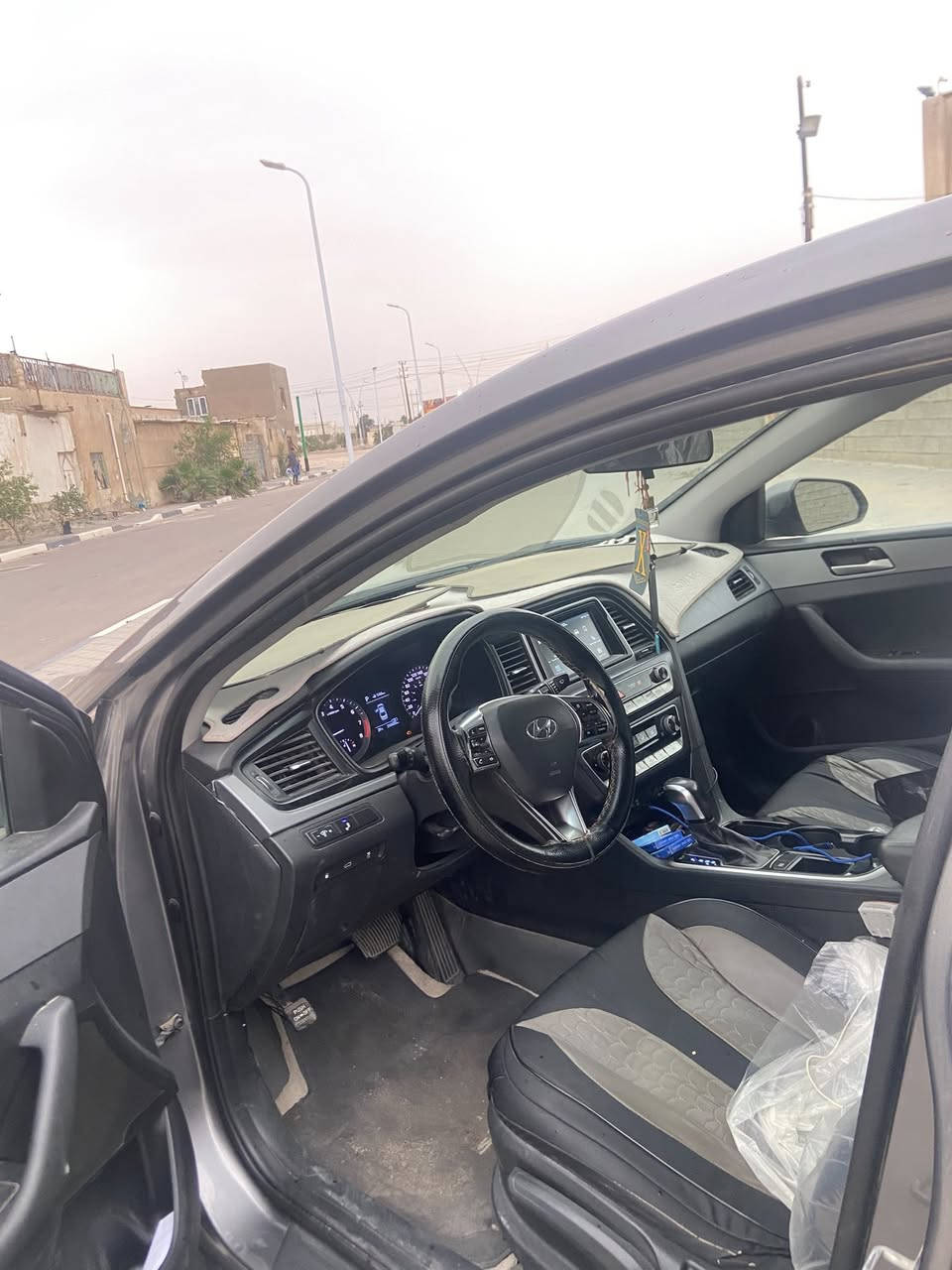 السلام عليكم سوناتا مديل2018وارد كندي نص فول رادارات تحكم ستيرن كامره دواره تدفئه تبريد  حادثها دعاميه وبنيده ضربه خفيفه مال كنده السياره جاهزه دوشمه كشنات وارضيه 
السعر 140وبيها مجال قليل مكاني البصره
للأستفسار ***********
