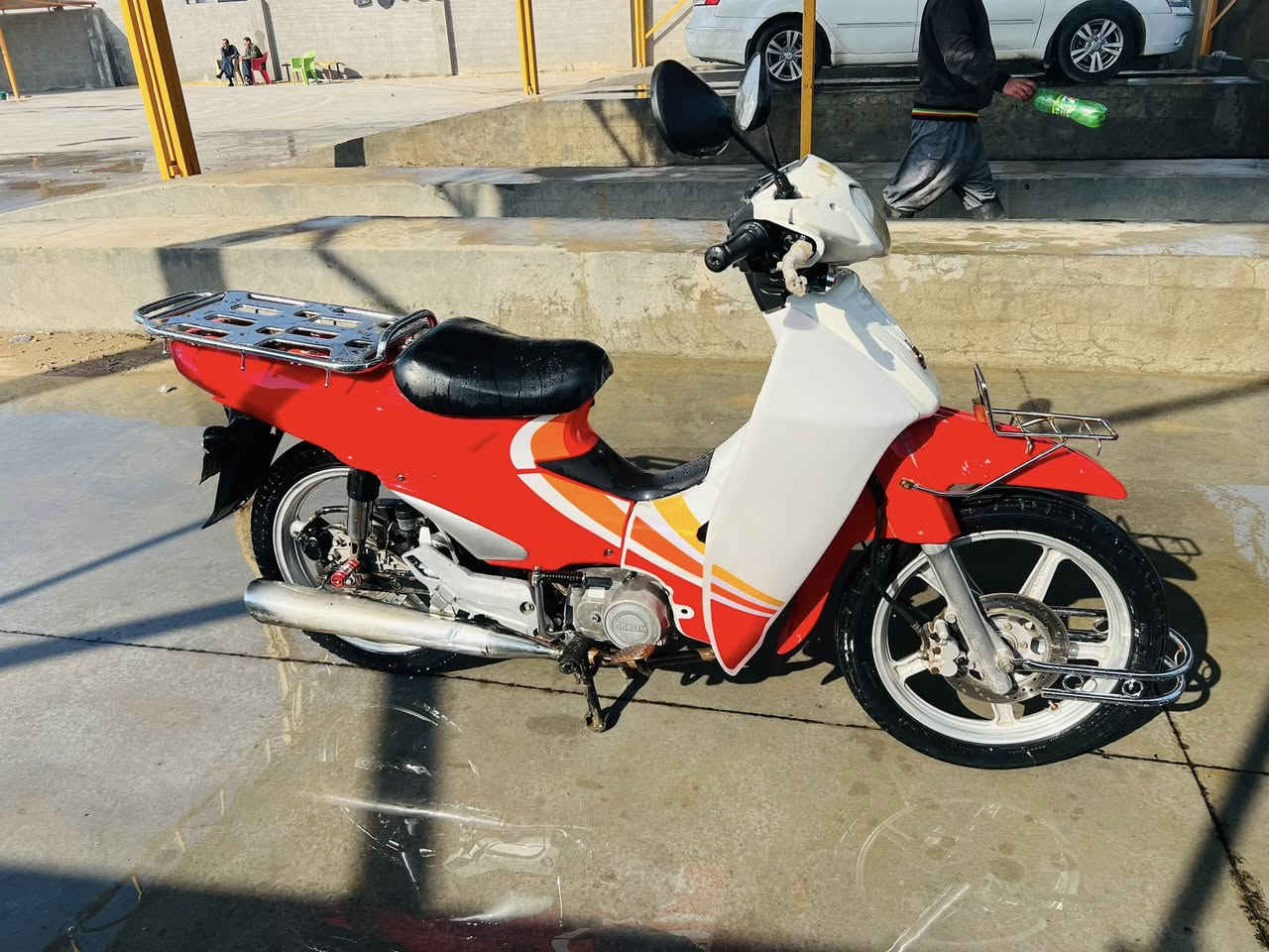 سلام عليكم سلفيز نضيف للبيع السعر 600وبي مجال الستفسار اتصال عل رقم ***********
