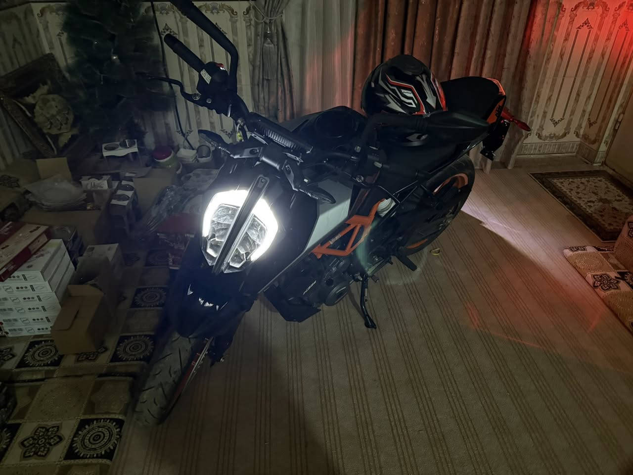 السلام عليكم  Ktm duke390 على وضع الشركه زيرو للبيع فقط ***********
