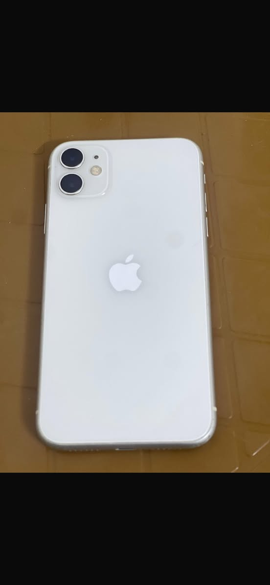 سلام عليكم ايفون 11 عادي نضيف مامفتوح مكفول رايده 256 وبي محال مكاني صلاح الدين قضاء الضلوعيه رقمي ***********
