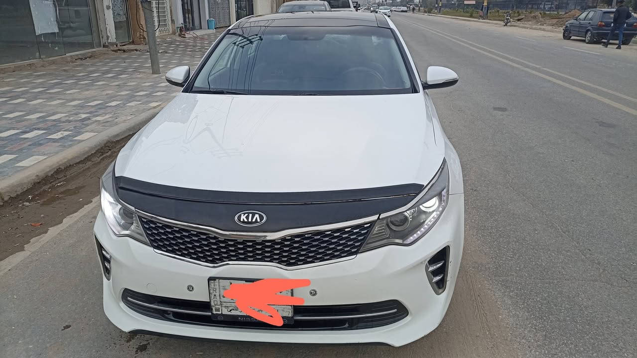 كيا اوبتيما امريكي  موديل2016  فول مواصفات 
محرك 2400 تيربو gdi ماشيه 124  بانوراما فتحه لو ابيض صدفي رقم بابل

كير ست نمر 

شفتات استيرن تحكم قيادة 

ثلاث وضعيات قيادة 

بصمه تشغيل 

بصمه أوتو هولد

كامرة وشاشة مالته الاصليات

مري شفط +أشاير مري 

تدفئه تبريد كشنات

تبريد  قطعتين نقص غاز فقط 

سماعات انفنتي 

كراسي امامي كهرباء قيادة خزن ميموري كهربائي 

ويل حجم ١٨ وبعد هواي بيه مواصفات

بيها كم قطعه صبغ  ابيع حزام

ملاحظة السيارة عليه غرامات 950 وساقطه سنويه اني اوكف وياك على الحاسبه اصفر غرامات 

السعر110$  وبيها مجال المكان كربلاء الحسينية  

***********
