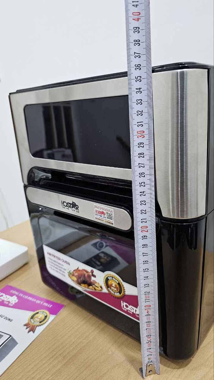 فرن قلاية هوائية من ماركة Hostar، ويتميز بالآتي: 
سعة كبيرة تبلغ 12 لتراً، مناسبة للعائلات.
قدرة كهربائية تبلغ 1700 واط لطهي أسرع ونتائج مقرمشة.
يعتمد تقنية دوران الهواء الساخن 360 درجة لطهي صحي بدون زيت أو بكمية قليلة جداً.
يتضمن ملحقات متعددة مثل الشبك، الأسياخ، والسلة الدوارة. أربيل, العراق


**إذا كنت صاحب هذا الإعلان وتريد حذفه لأي سبب، رجاءا أرسل رسالة إلى الدعم الفني**