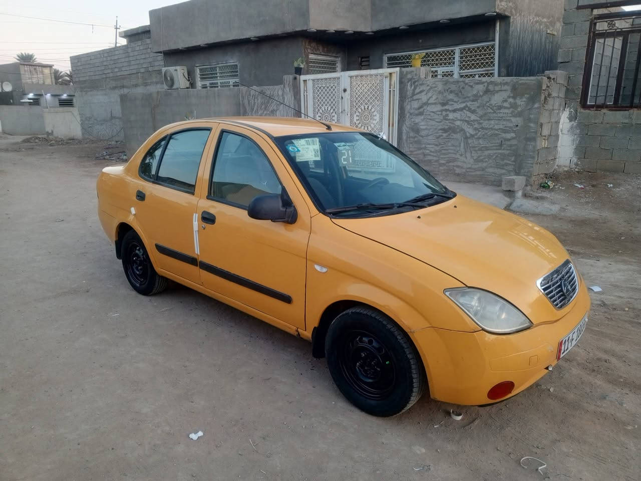 سلام عليكم طيبه موديل 15سياره بيها جاملغ صبغ بدون دواخل كير مكينه صدر تخم تاير جيد  هيئه مصفره سنوية ل 28سياره بسمي السعر 38بيها مجال  العنوان بغداد الدوره  /الرقم ***********
