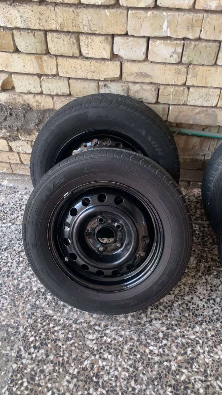 السلام عليكم تخم ويالة  195/65/15  مال فورتي جيب وشد نضيفات هنه وحساساتهن عنوان بغداد البلديات قفلهن ٢٥٠   

وهذا رقمي ***********
