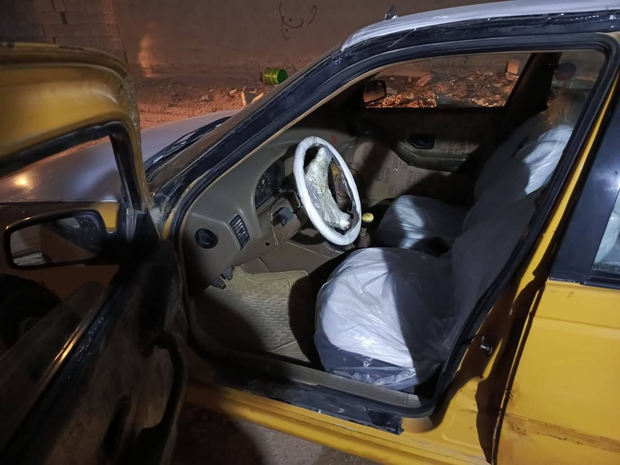 مكلف بلنشر سياره بيجو 405 سياره جاهزه ماعايز برغي كير ومكينه وحداده جديده مديل 2010. سنويه كامله بس راعيه ماندله سعره 13 وبيه مجال عنوان النجف. ***********
