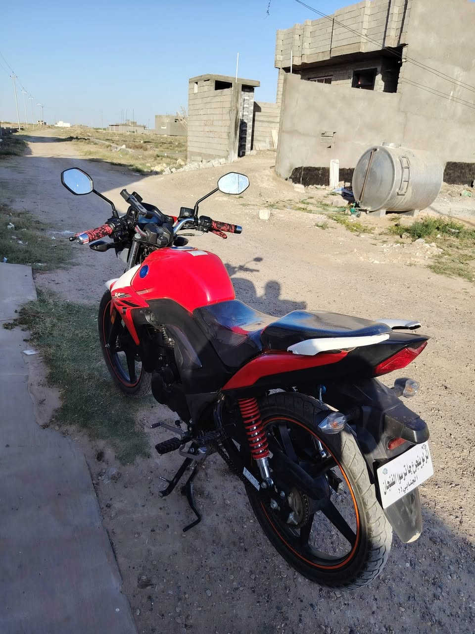 هاوجي احمر موديل 23 ما مسجل بس اوراق كامله 
الشراي ***********
المو شراي لا يتصل
