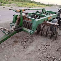 ياالله دسك تركي للبيع نظيف كلش وجاهز 07809982178