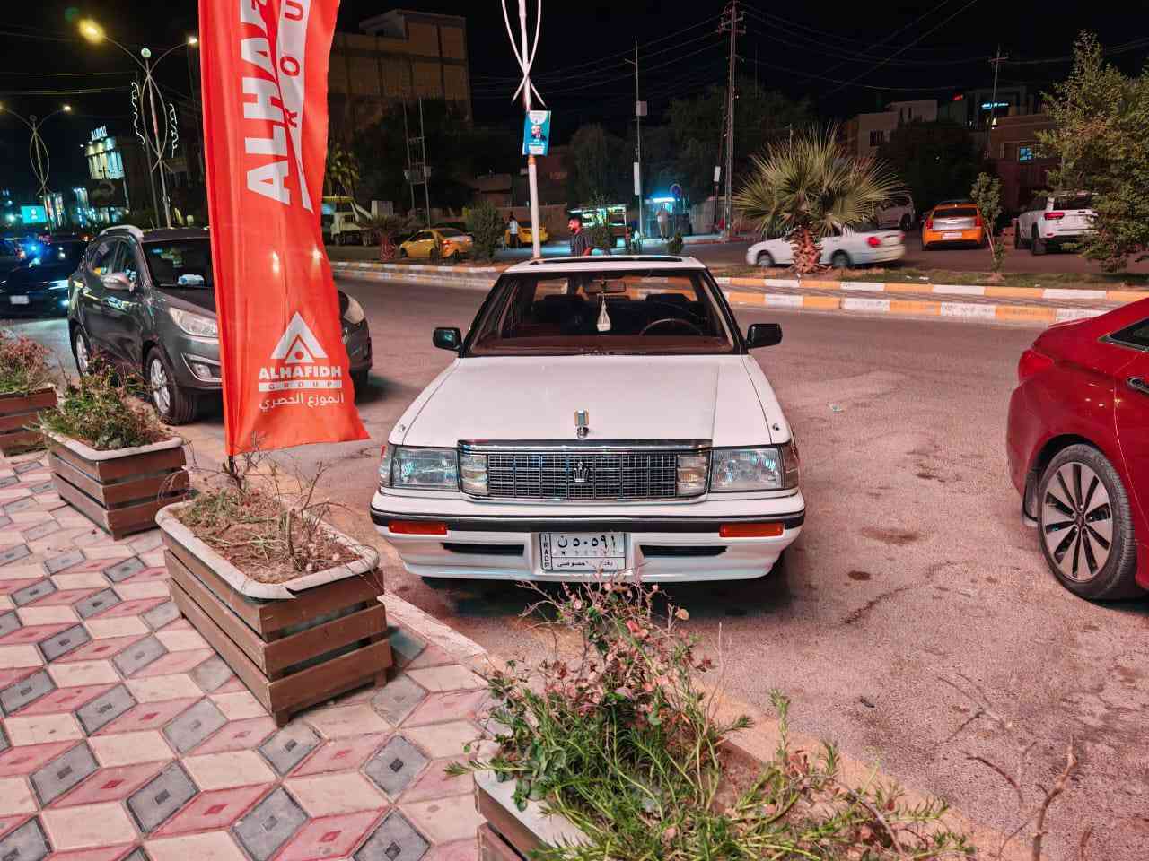 🚗 للبيع | سوبر هارتوب رويال 
استيراد الكويت 1988 نظافة وتشغيل ممتاز 🔥
🇮🇶 يسرى بلادي – ممشى 190 الف حقيقي السيارة مخزنة
سيارة كلاسيكية نادرة ونظيفة جداً
ما تحتاج أي صرف نهائياً 💪
كلشي بيها شغّال ومكفول من الحادث والضربة والتبديل والصبغ ✅

المواصفات:
🔊 نظام صوت بلادي 7 سماعات 
✨ تبريد امامي خلفي قطعتين وثلاجة فعالة
⚙️ محرك وكير وحدادية ضمان
🪑 الغرفة أصلية على وضع البلد
📄 باسم المالك وجاهزة للتحويل
ملاحظة: كشنات كهرباء ،،عداد دجيتال،،تحكم بالمرايا الجانبية كهربائي وشغال ،،سلايد روف السيارة اقوى مواصفات بالهارتوب وهواي مواصفات ماذكرتها كلشي ببالك موجود وشغال
📞 للتواصل: ***********
السعر 97 وقابل للتفاوض والله يرزق الجميع
