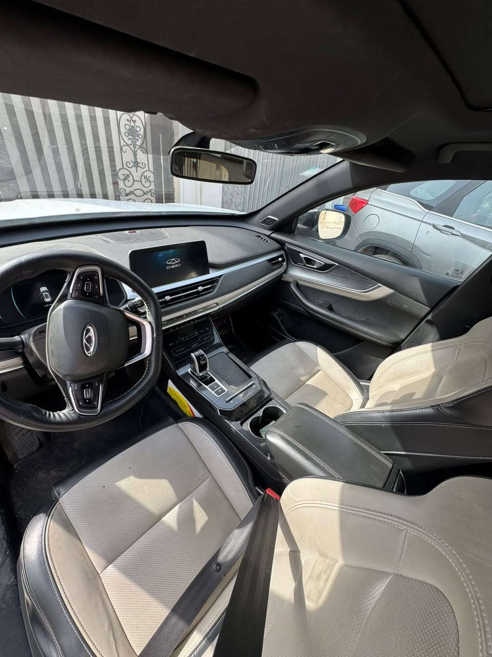 سلام عليكم تيكو مديل 2023مسجله 22لان شهر 12 استلامها من الشركه بعدها بالضمان ماشيه قليل  فول موصفات للخير معروفه تو كلر بانرورما بصمه كشن كهرباء جلد. فور ويل  مكينه 1500تيربو  السياره في حاله الوكاله مكفوله من كلشي. العنوان زيونه خلف دار الازياء  مكلف بالنشر الاستفسار على الرقم المذكور ‭٠ ٧٧٠ ٤٢٩ ٦٧٥٣‬
السعر 128$
