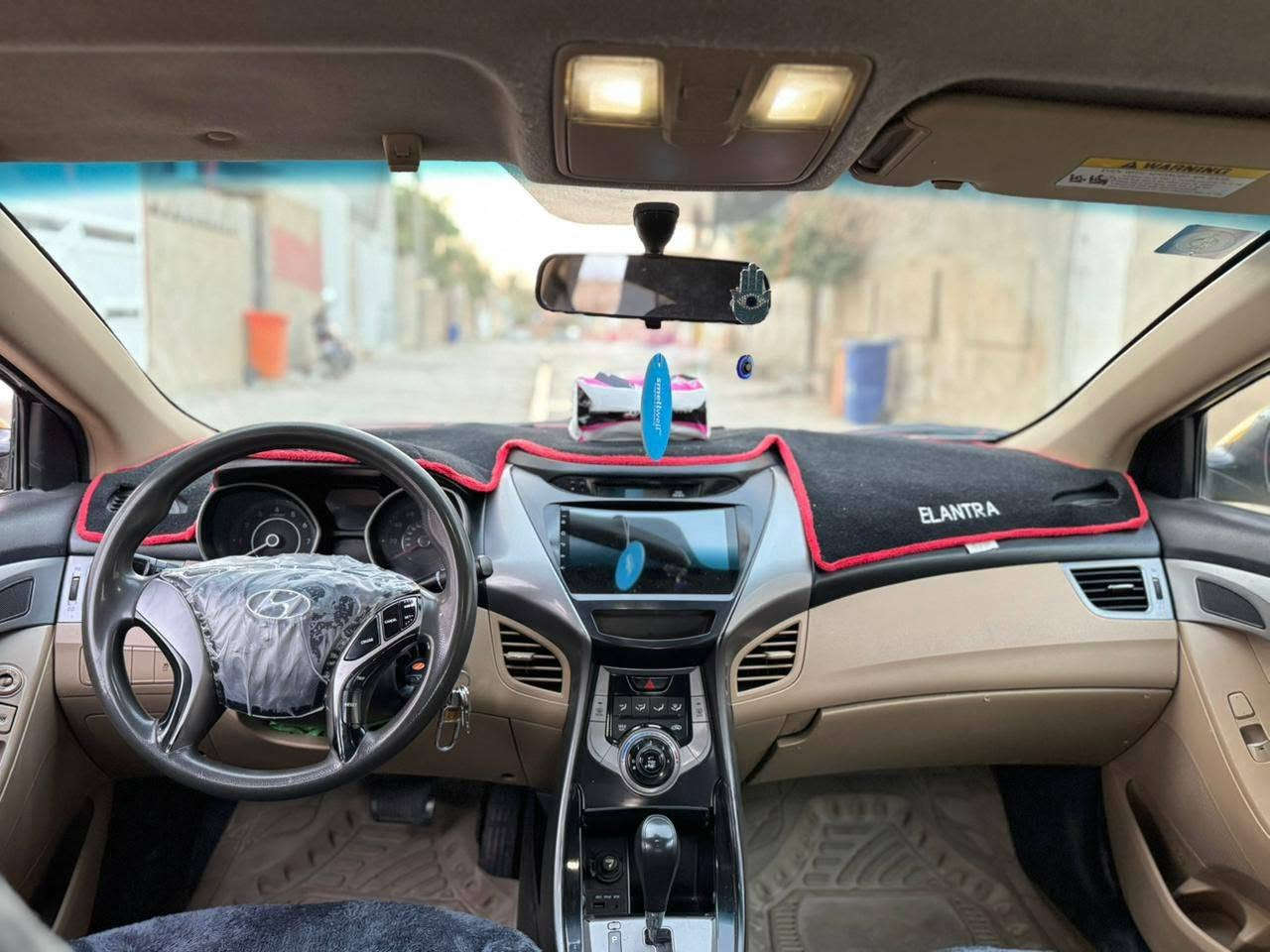 سلام عليكم النترا تكسي وارد موديل ١٣ بسمي بطاقة بانزين بيه مصفر من غرامات ومن نقابه بيه قطعتين او ٣ مبدل بلادي  تبريد شغاله محرك بدون صرف كير هل يوم شديته مال تفصيخ جديد هم بشرط مكان سياره كركوك  تازه سعر ٩٢ ورقه  رقم مبايل ***********
