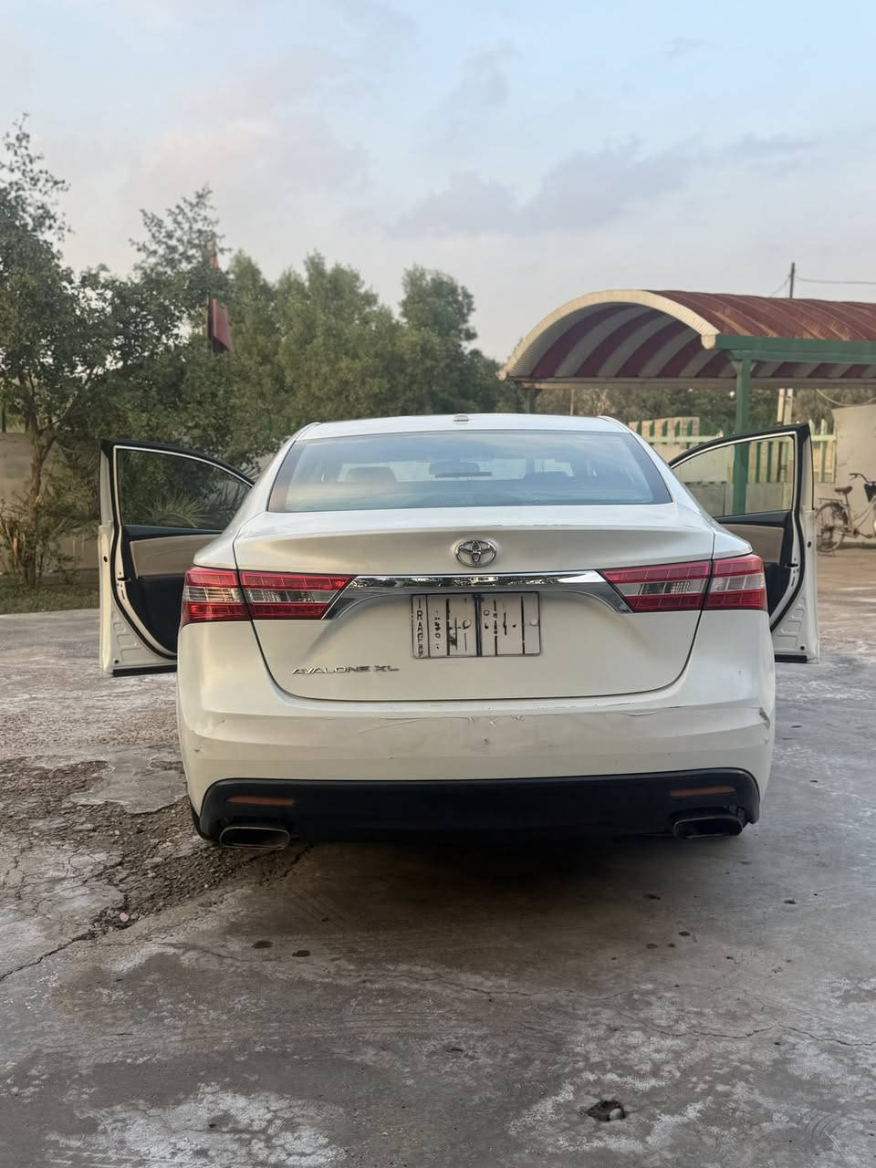 افلون 2015
تويوتا افلون

موديل 2015

ماشيه 160 الف 

ضررها مثل مموضح بالصوره

 بالاضافه صبغ صفحه السايق اثر تخريب

حالتها جدا ممتازه من ناحيه حداديه الصدر  

العنوان بغداد

السياره XLE 

والسعر 160 ورقه 

تحويل مباشر ورقم بغداد 

رقم الهاتف ***********
