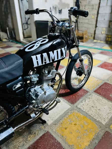 سلام عليكم دراجه نامه شلامجه  للبيع كلك كلك كلك  تعمير كله 25بس المكينه 23مفتوحه فقط بوشه شراي تشلع عيوني مو شراي لاا تعبني مكاني ناصريه حي شهداء الرقم: ***********
