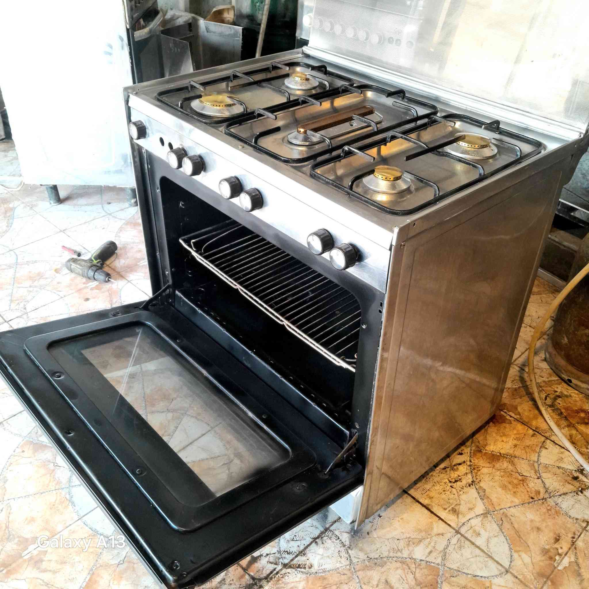 طباخ عشتار ديلوكس كوله استيل باب اول كوله شغال وعلى الفحص العنوان حي النداء شارع المكاتب وتساب مازنجر موجود ***********
